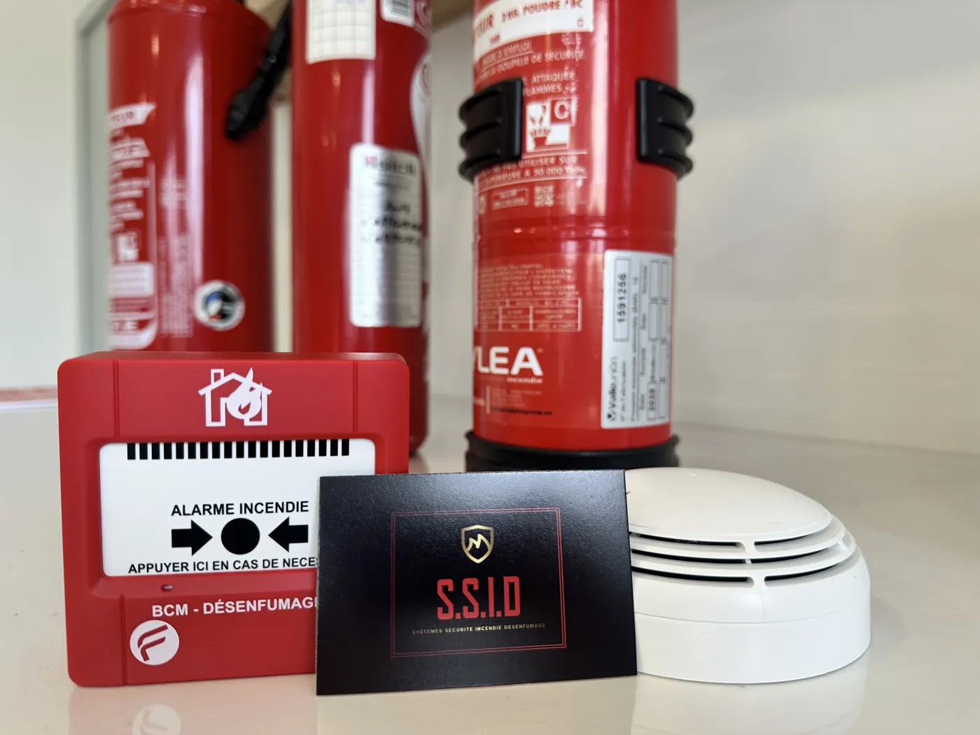 Système de détection et d'alarme incendie